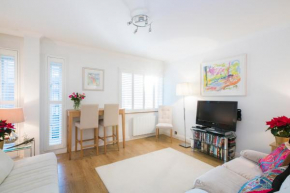 JOIVY Sublime 1 bed flat with Thames view